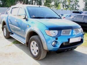 Дефлектор капота (мухобойка) Mitsubishi L200 2006-2015 (Митсубиши Л200) SIM